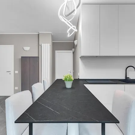 San15 - Elegant With View - Milan